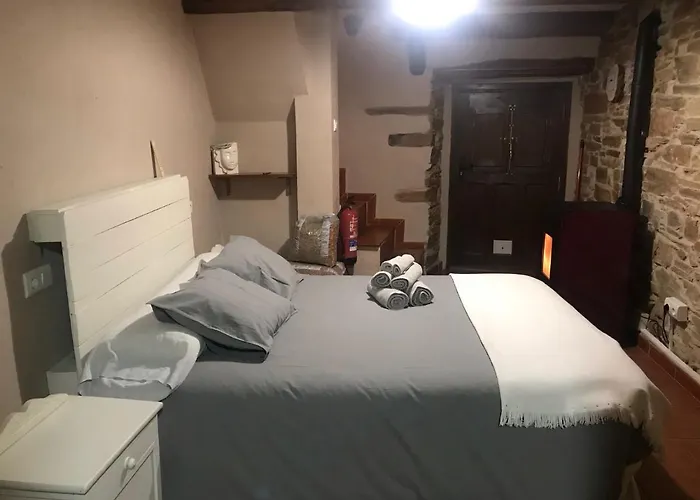 Del Acebo Espinoso de Compludo